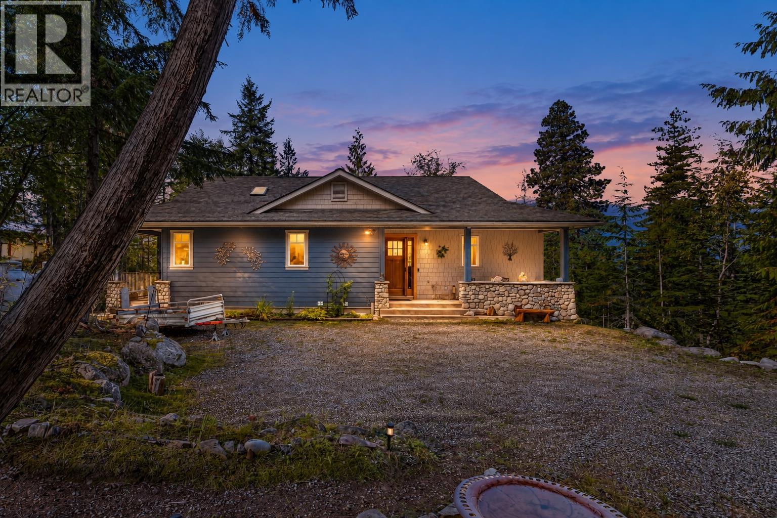 487 Walkers Landing Road, Riondel, British Columbia  V0B 2B0 - Photo 4 - 10402116