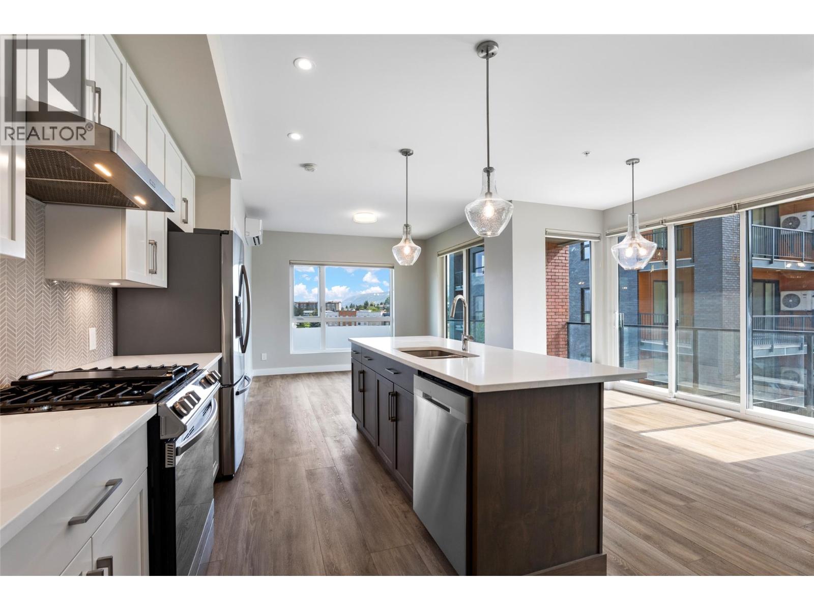 875 University Drive Unit# 203, Kamloops, British Columbia  V2C 0J8 - Photo 5 - 10402090