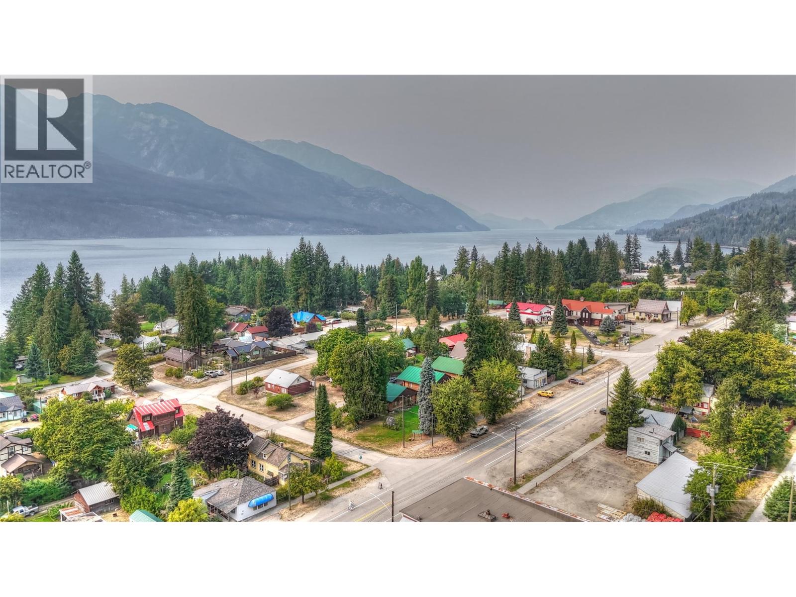 306 & 310 Lake Avenue, Silverton, British Columbia  V0G 1S0 - Photo 11 - 10402142