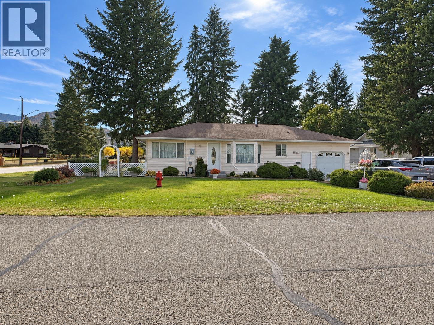 396 Robin Drive, Barriere, British Columbia  V0E 1E0 - Photo 1 - 10402005