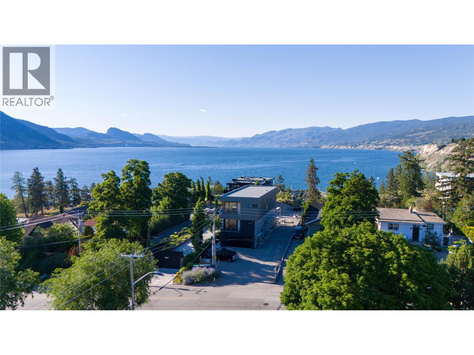 591 Vancouver Avenue, Penticton, British Columbia  V2A 1A4 - Photo 1 - 10402123