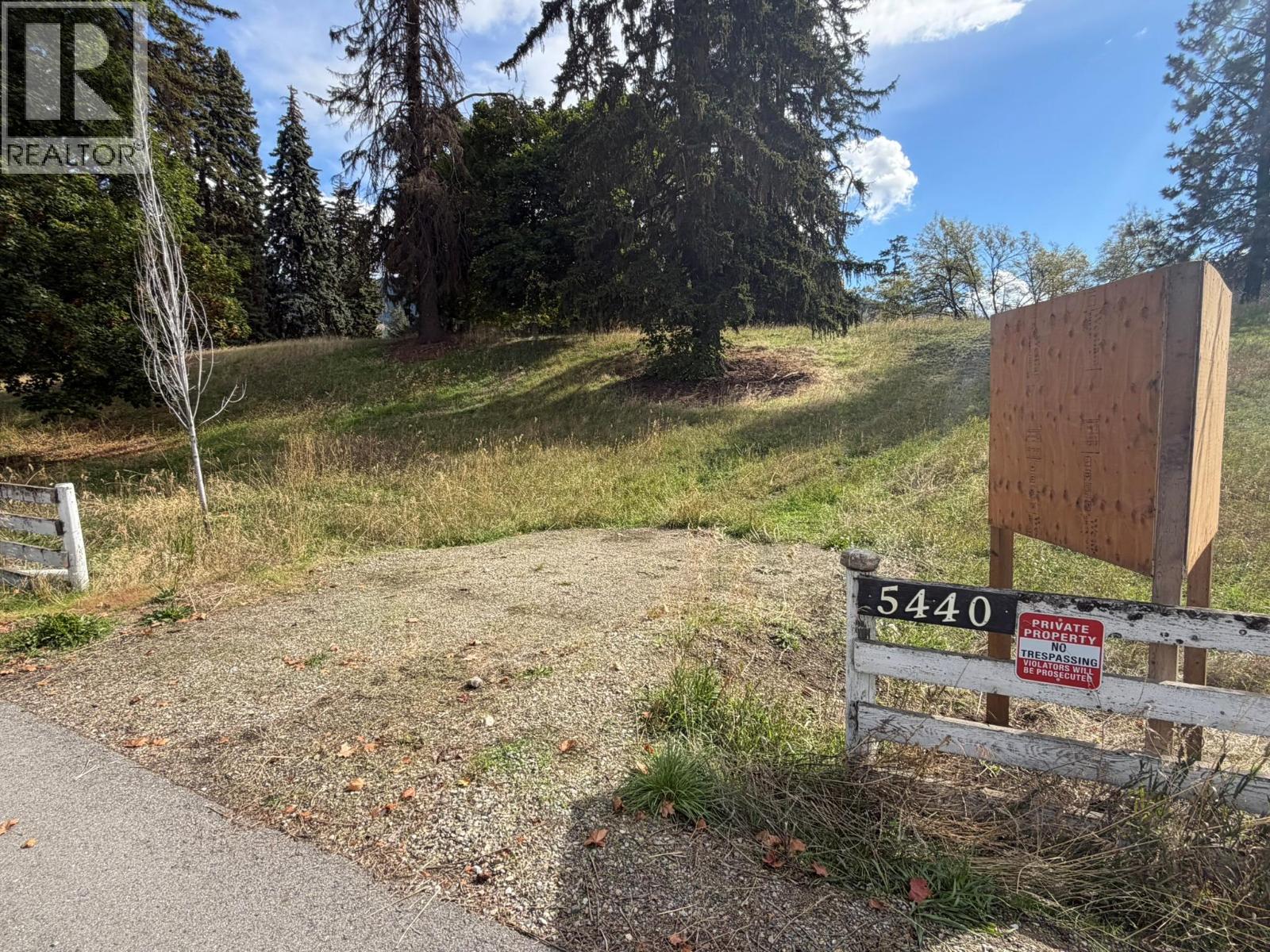 5440 Silver Star Road, Vernon, British Columbia  V1B 3K4 - Photo 15 - 10402078