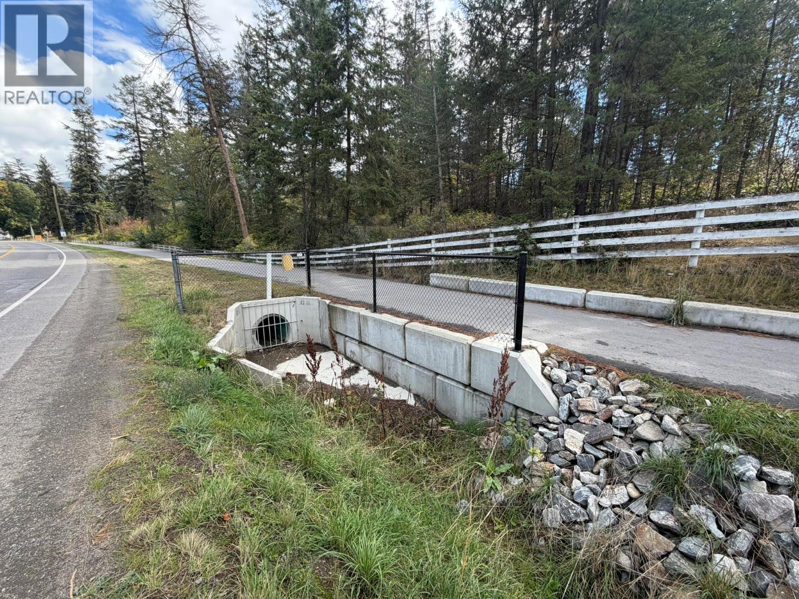 5440 Silver Star Road, Vernon, British Columbia  V1B 3K4 - Photo 31 - 10402078