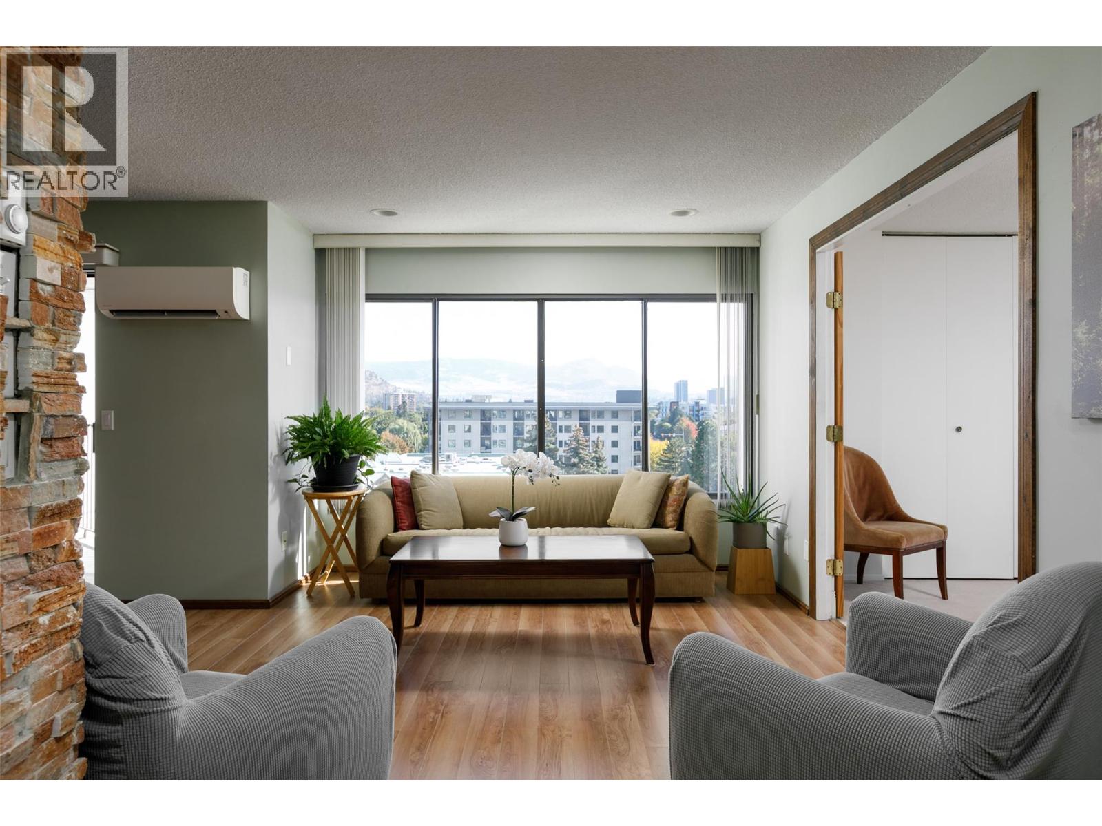 737 Leon Avenue Unit# 807, Kelowna, British Columbia  V1Y 8L6 - Photo 1 - 10392079