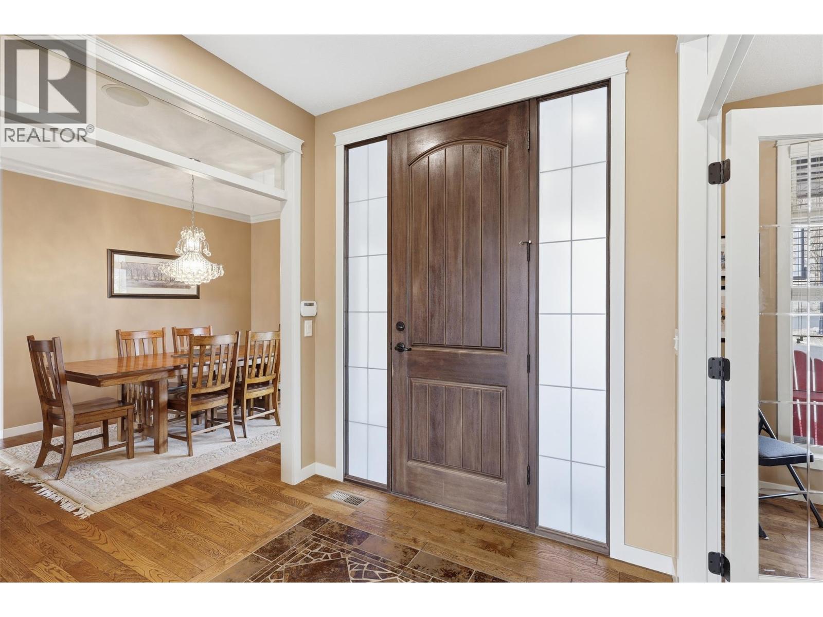 1914 Ironwood Street, Kamloops, British Columbia  V2H 0A6 - Photo 4 - 10402009