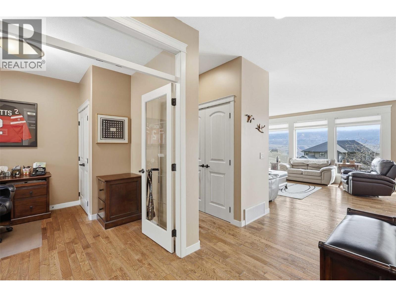 1914 Ironwood Street, Kamloops, British Columbia  V2H 0A6 - Photo 5 - 10402009