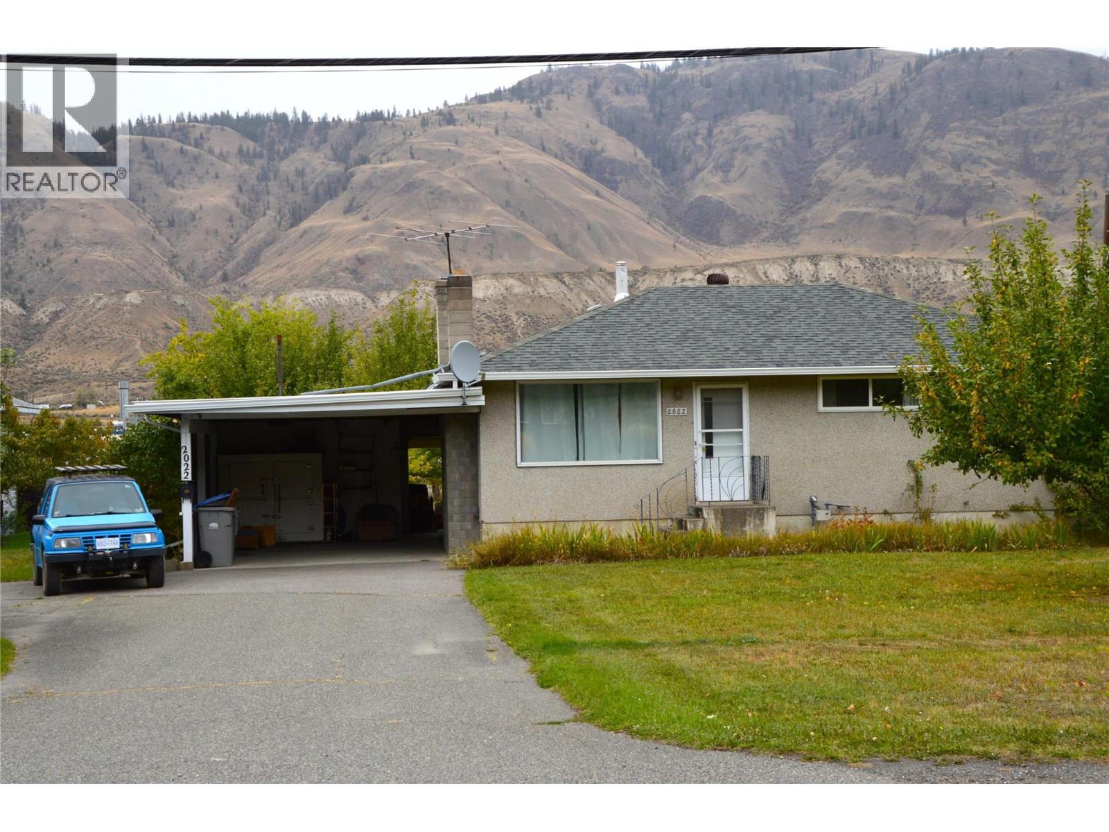 2022 Glenwood Drive, Kamloops, British Columbia  V2C 4G6 - Photo 1 - 10402172