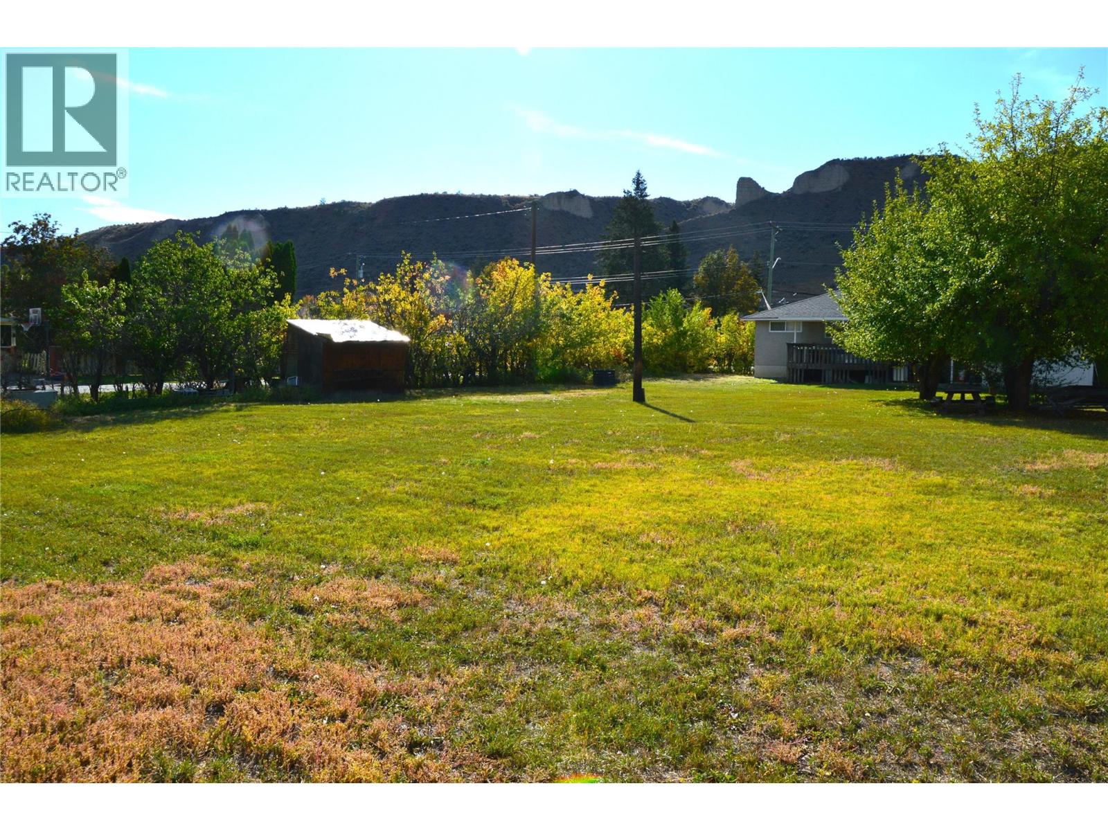 2022 Glenwood Drive, Kamloops, British Columbia  V2C 4G6 - Photo 10 - 10402172