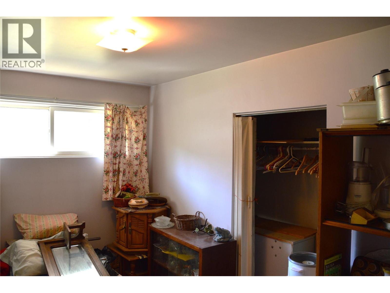 2022 Glenwood Drive, Kamloops, British Columbia  V2C 4G6 - Photo 13 - 10402172