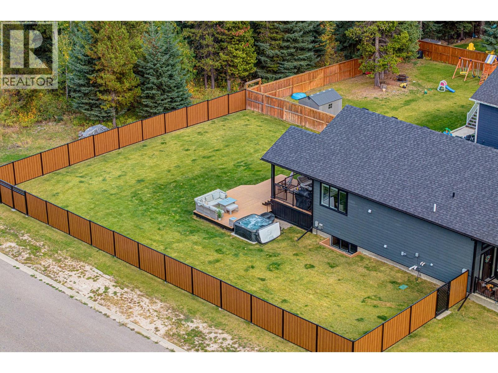 2141 Whiskey Jack Drive, Sparwood, British Columbia  V0B 2G2 - Photo 77 - 10399528