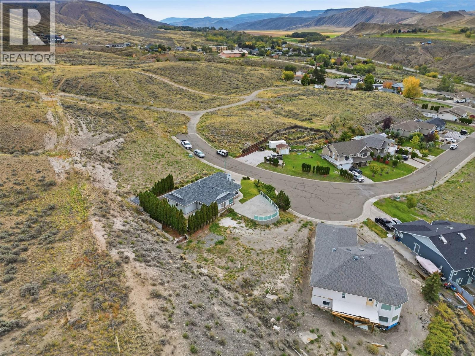 1398/1400 Semlin Drive, Cache Creek, British Columbia  V0K 1H0 - Photo 3 - 10402119