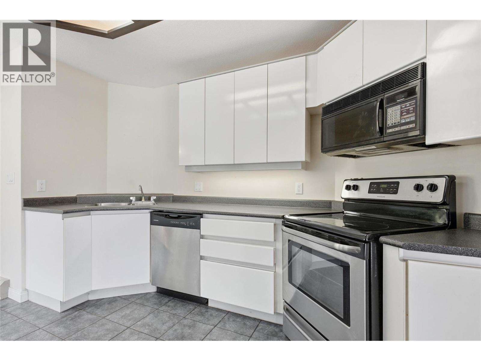 1398/1400 Semlin Drive, Cache Creek, British Columbia  V0K 1H0 - Photo 31 - 10402119