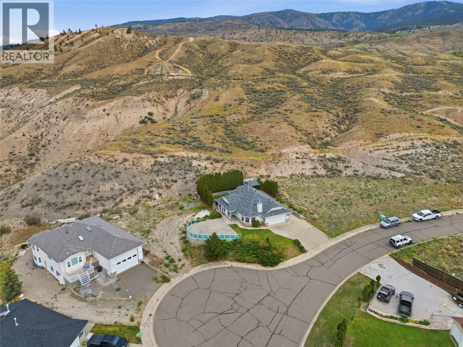1398/1400 Semlin Drive, Cache Creek, British Columbia  V0K 1H0 - Photo 4 - 10402119