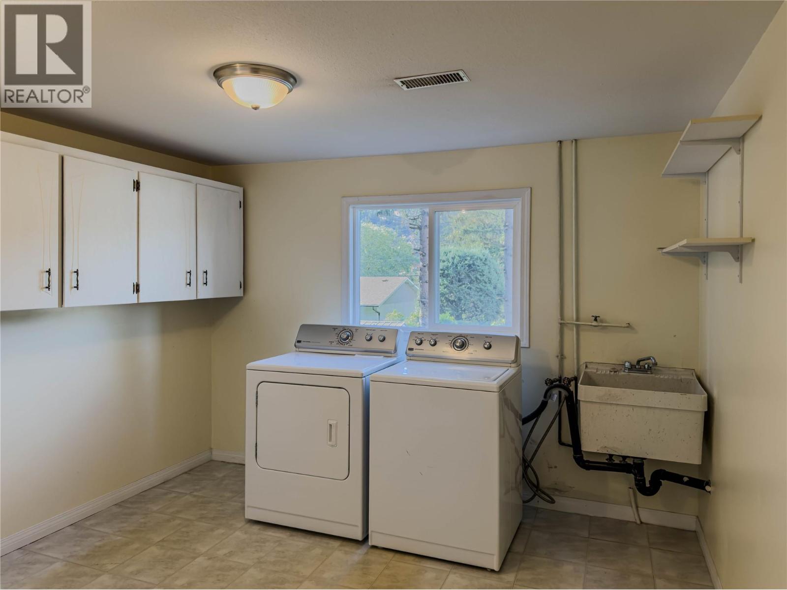 1595 Mt Dufferin Avenue, Kamloops, British Columbia  V2E 1A8 - Photo 24 - 10402062