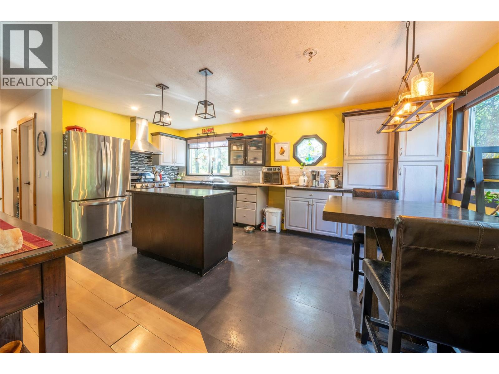 7117 Cahilty Road, Kamloops, British Columbia  V0E 5N0 - Photo 5 - 10402034