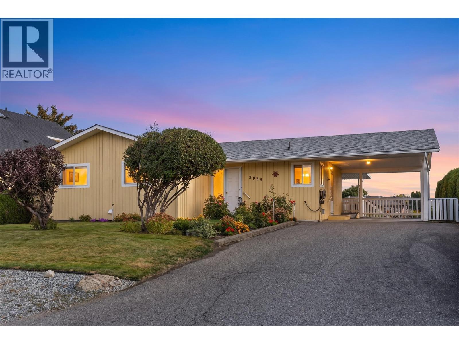 3935 Milford Road, West Kelowna, British Columbia  V4T 1X2 - Photo 2 - 10402185