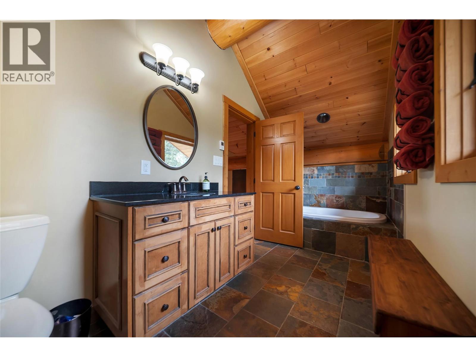 6470 Mckinney Road, Oliver, British Columbia  V0H 1T8 - Photo 66 - 10401613