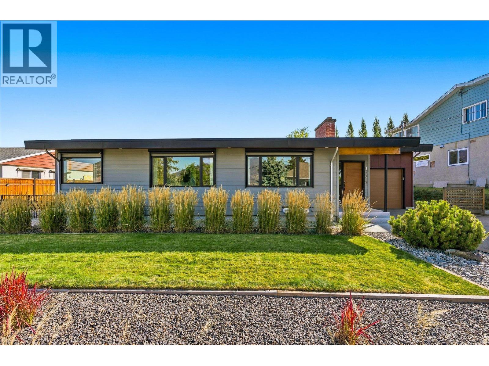 158 Grandview Street, Penticton, British Columbia  V2A 4E4 - Photo 1 - 10400998