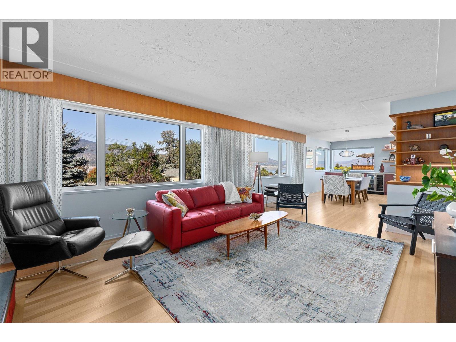 158 Grandview Street, Penticton, British Columbia  V2A 4E4 - Photo 6 - 10400998