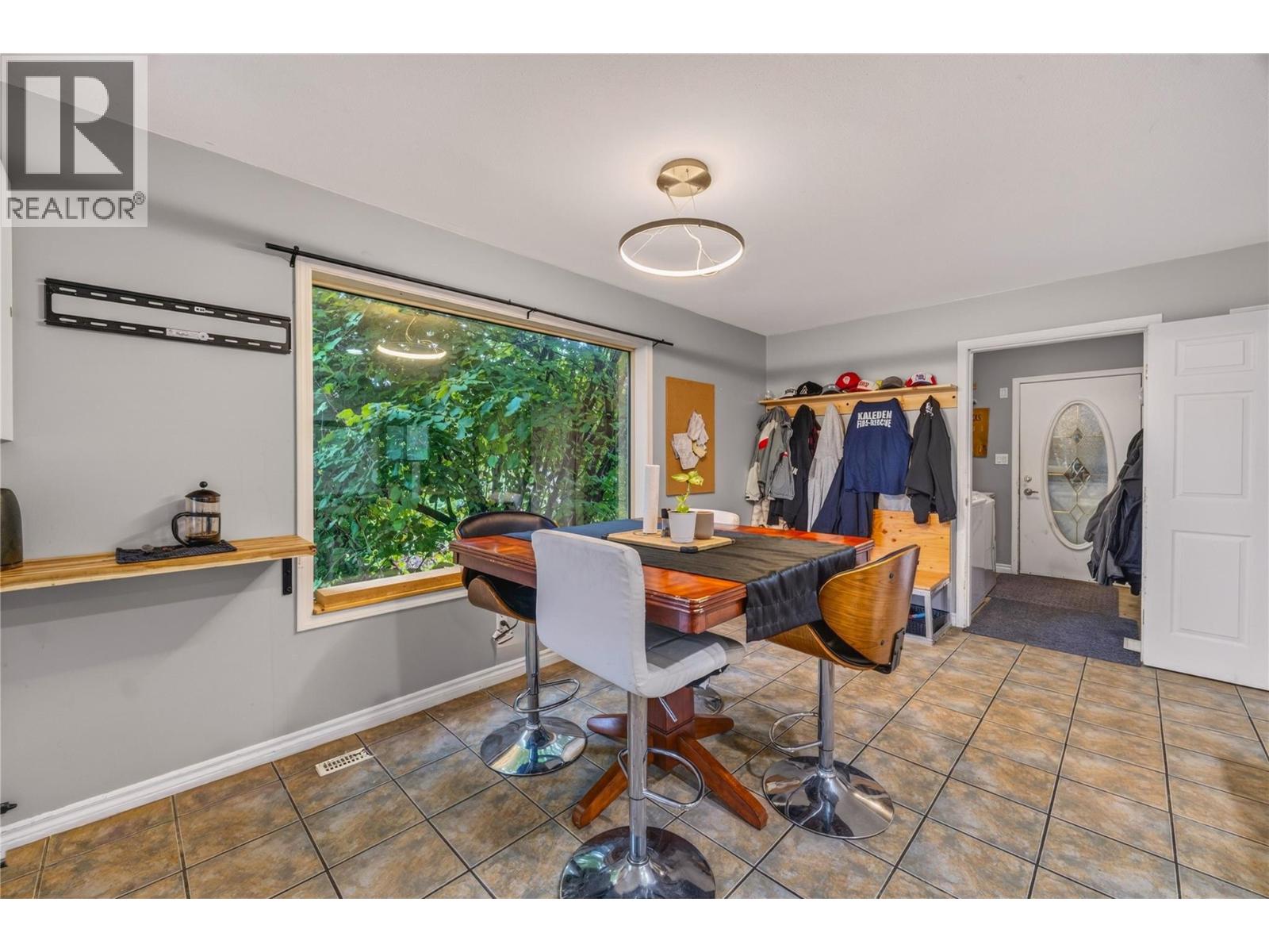 213 Tamarac Avenue, Kaleden, British Columbia  V0H 1K0 - Photo 10 - 10402063