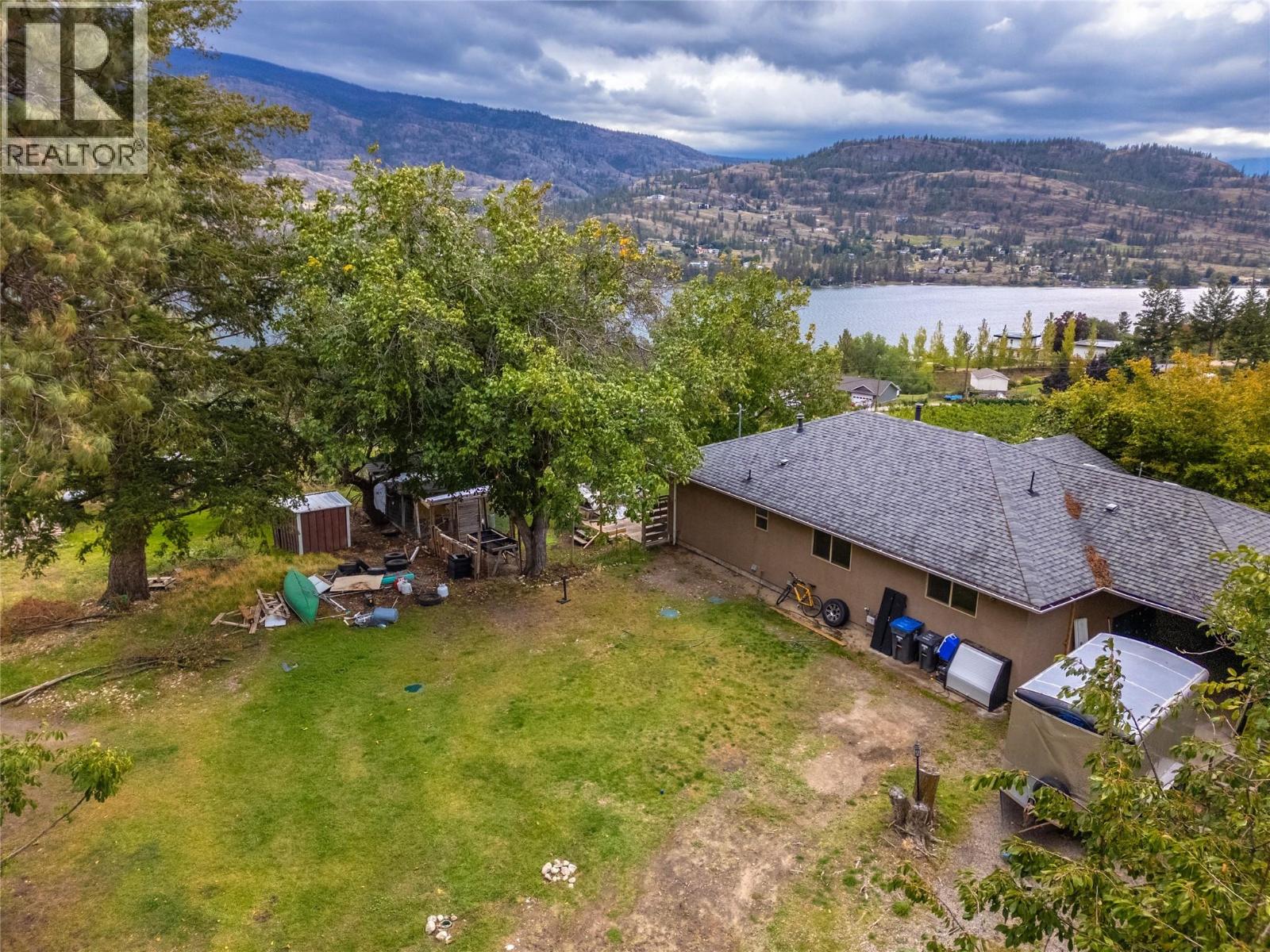 213 Tamarac Avenue, Kaleden, British Columbia  V0H 1K0 - Photo 3 - 10402063