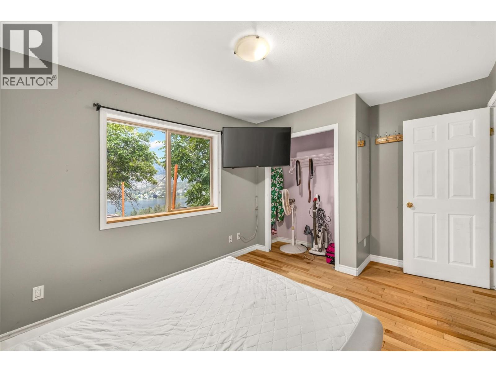 213 Tamarac Avenue, Kaleden, British Columbia  V0H 1K0 - Photo 31 - 10402063