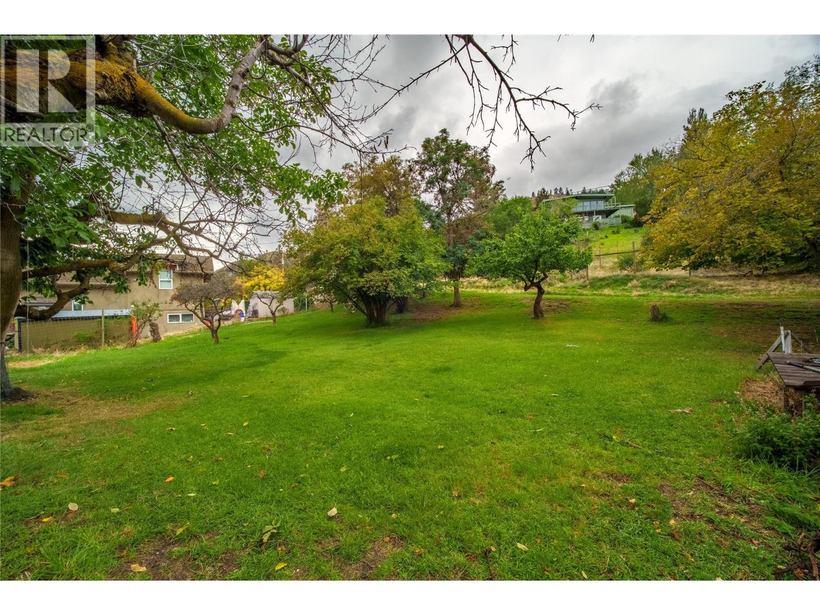 213 Tamarac Avenue, Kaleden, British Columbia  V0H 1K0 - Photo 42 - 10402063