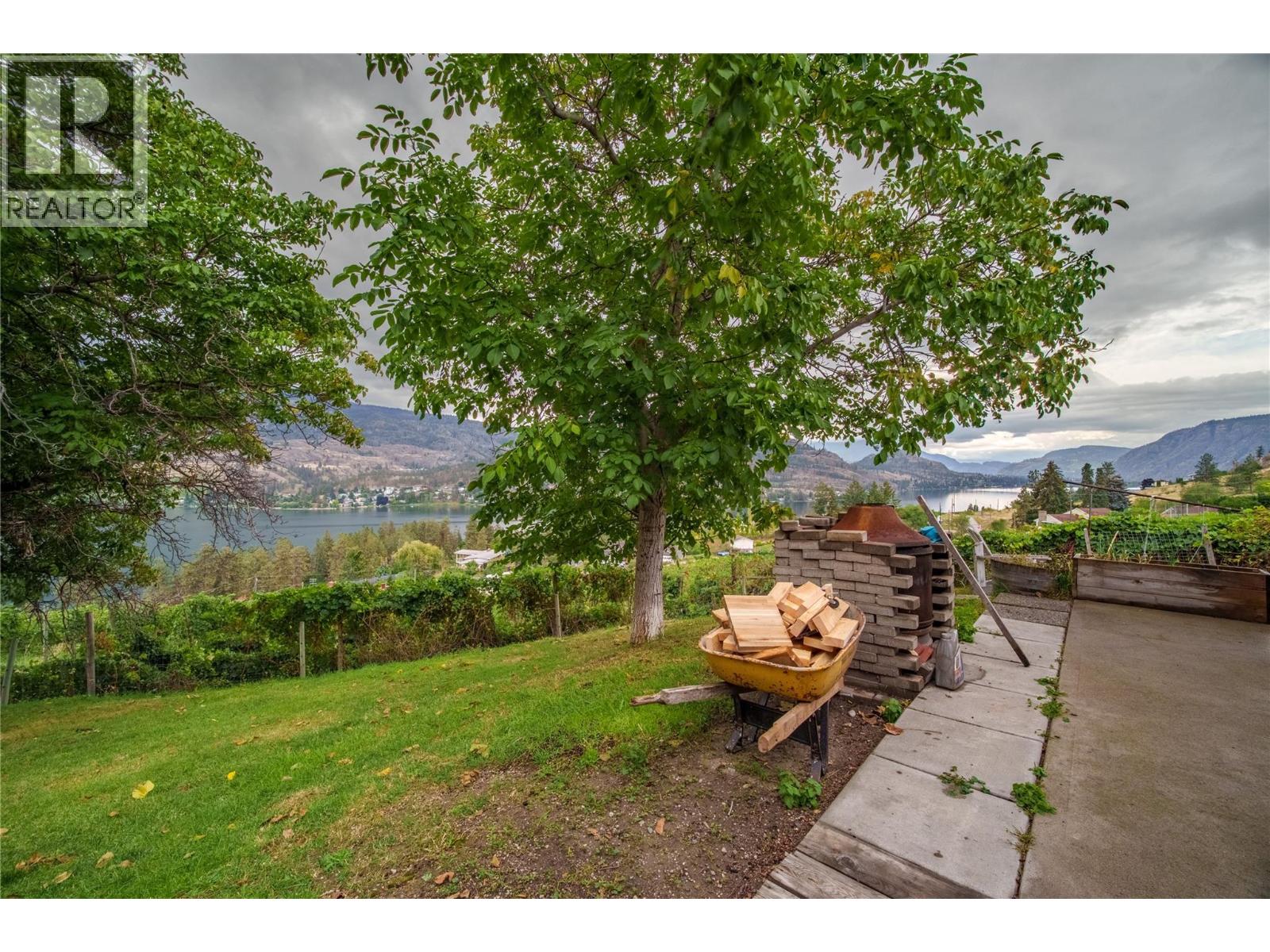 213 Tamarac Avenue, Kaleden, British Columbia  V0H 1K0 - Photo 46 - 10402063