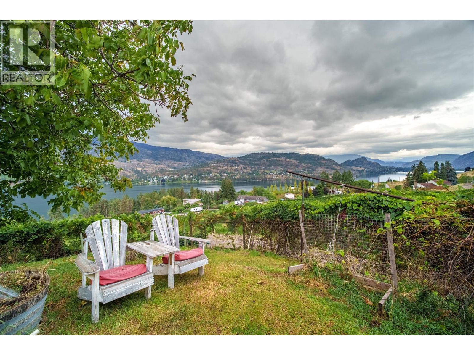 213 Tamarac Avenue, Kaleden, British Columbia  V0H 1K0 - Photo 49 - 10402063