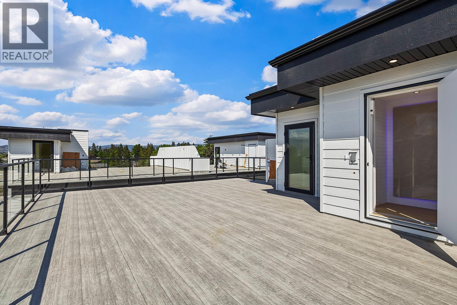 4499 Walker Road, Kelowna, British Columbia  V1W 1G8 - Photo 32 - 10402029