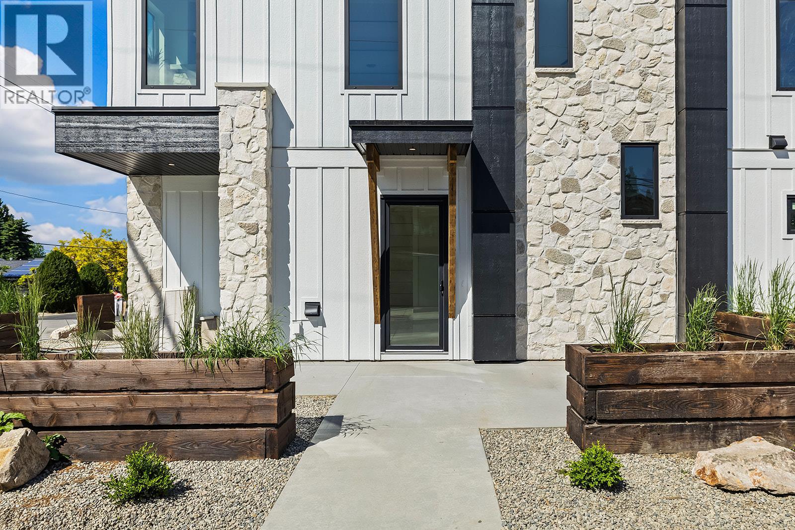 4499 Walker Road, Kelowna, British Columbia  V1W 1G8 - Photo 43 - 10402029