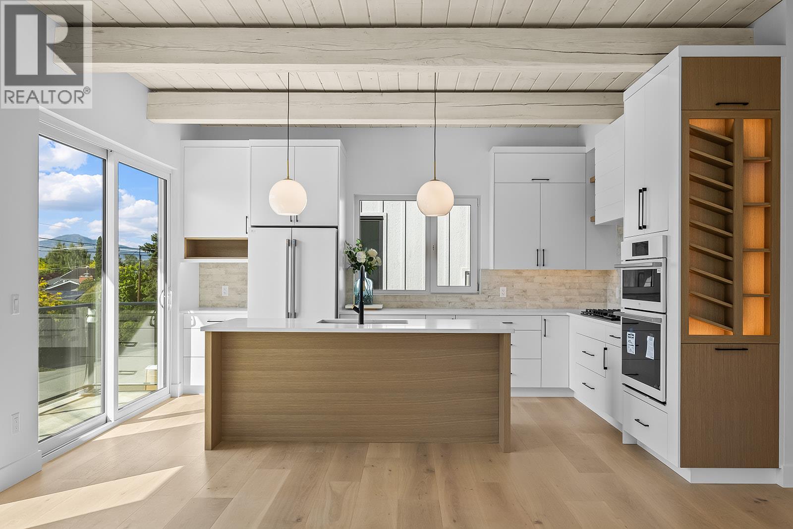 4499 Walker Road, Kelowna, British Columbia  V1W 1G8 - Photo 6 - 10402029