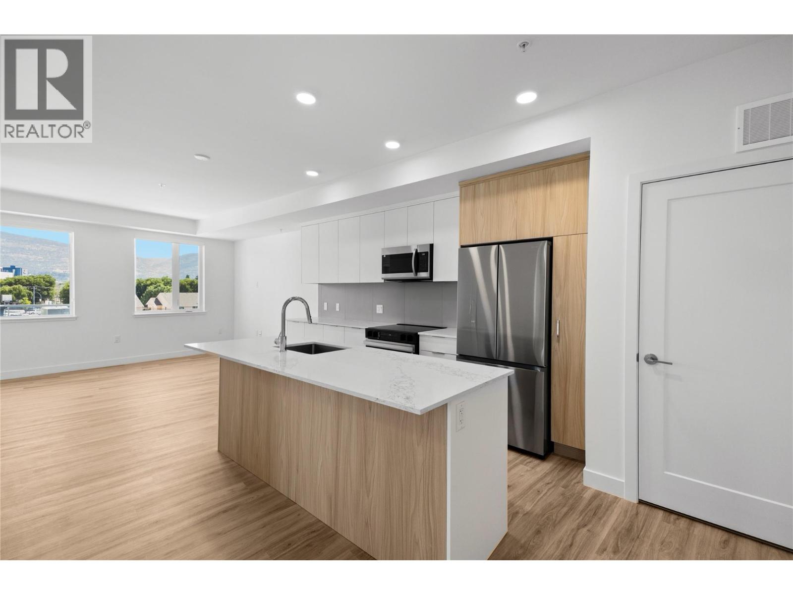 270 Riverside Drive Unit# 412, Penticton, British Columbia  V2A 5Y5 - Photo 10 - 10401998