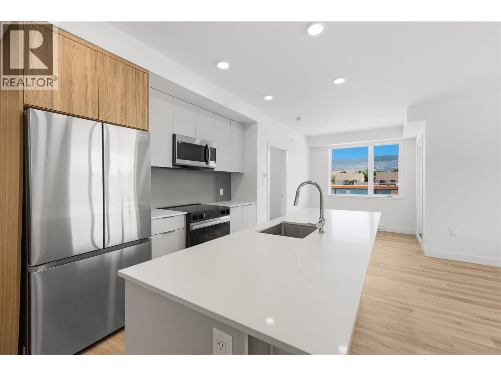 270 Riverside Drive Unit# 415, Penticton, British Columbia  V2A 5Y5 - Photo 6 - 10401971