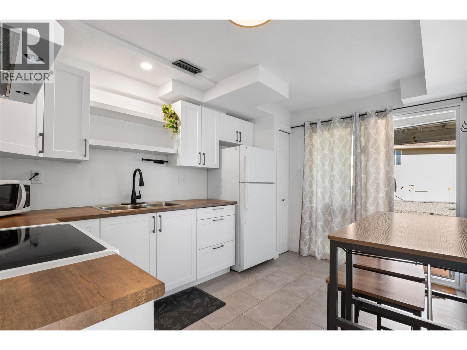 126 Bestwick Drive, Kamloops, British Columbia  V2C 1M7 - Photo 24 - 10401937