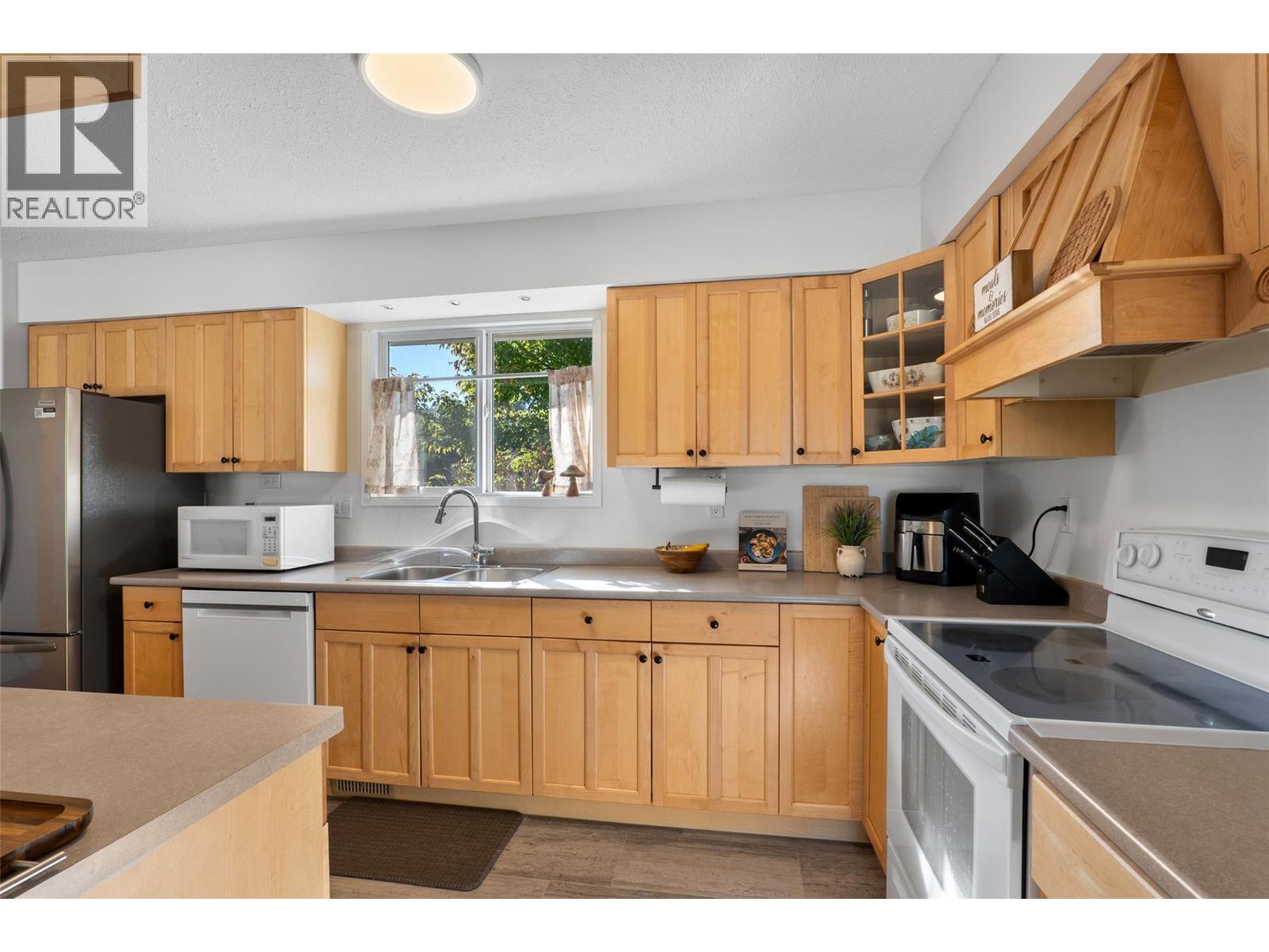 126 Bestwick Drive, Kamloops, British Columbia  V2C 1M7 - Photo 3 - 10401937
