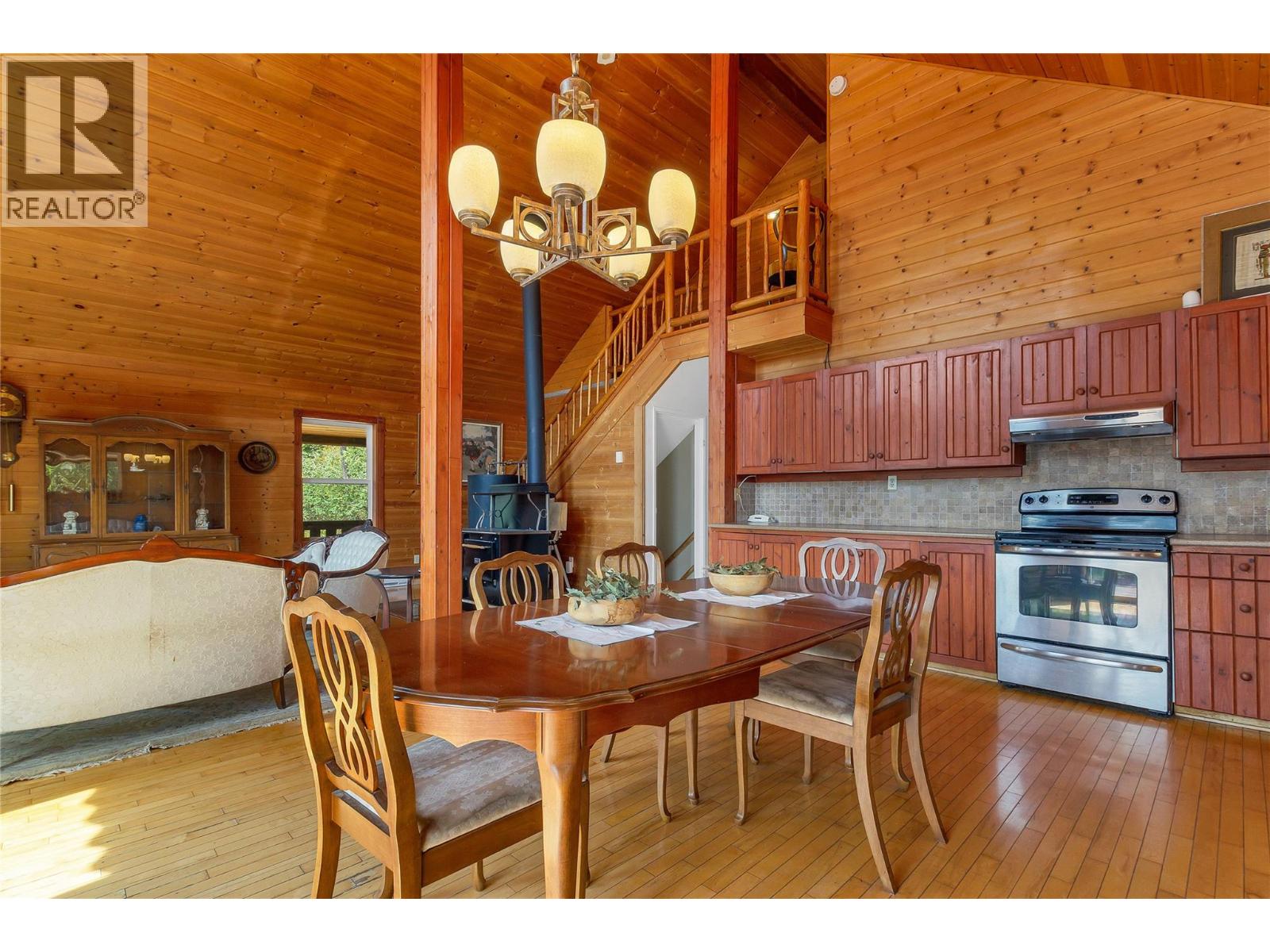 27 Pine Road, Cherryville, British Columbia  V0E 2G3 - Photo 11 - 10401415