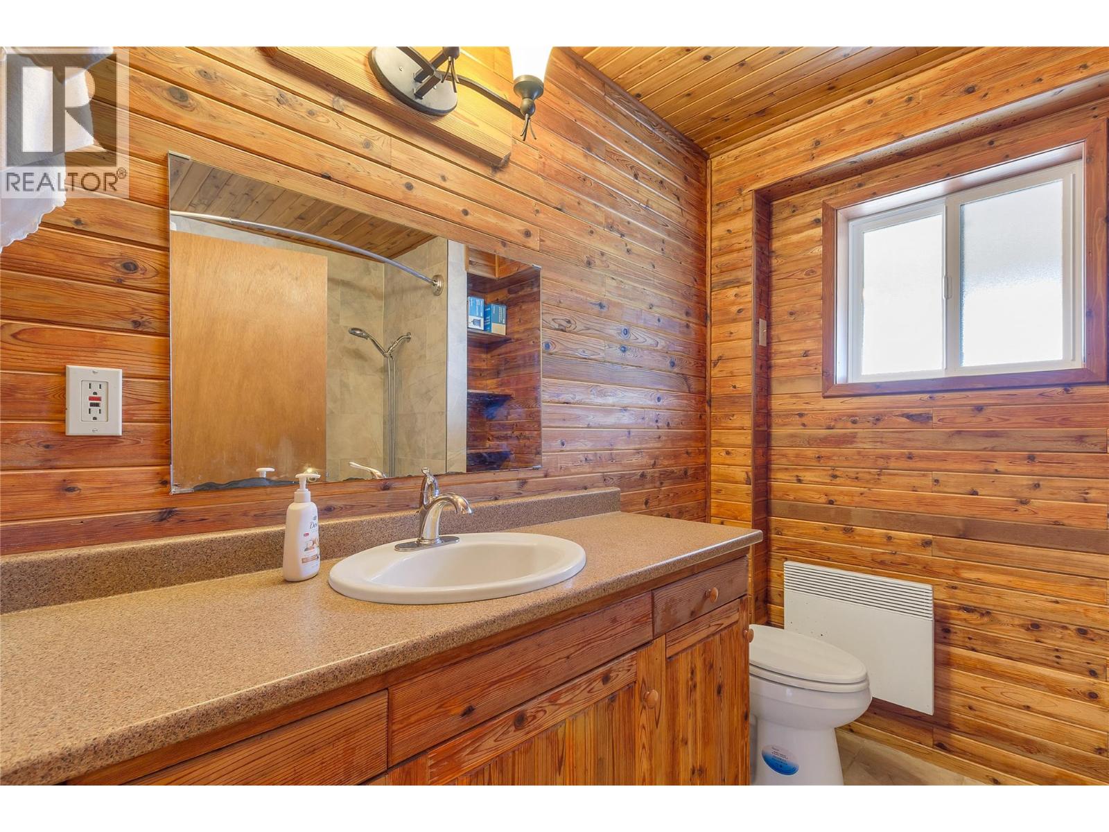 27 Pine Road, Cherryville, British Columbia  V0E 2G3 - Photo 22 - 10401415