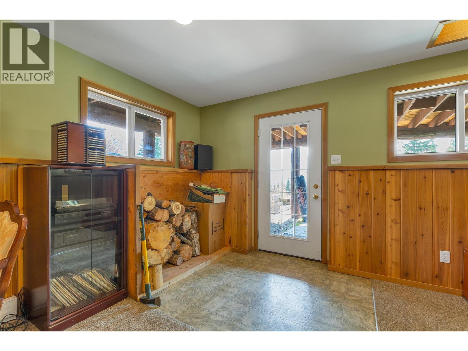 27 Pine Road, Cherryville, British Columbia  V0E 2G3 - Photo 38 - 10401415