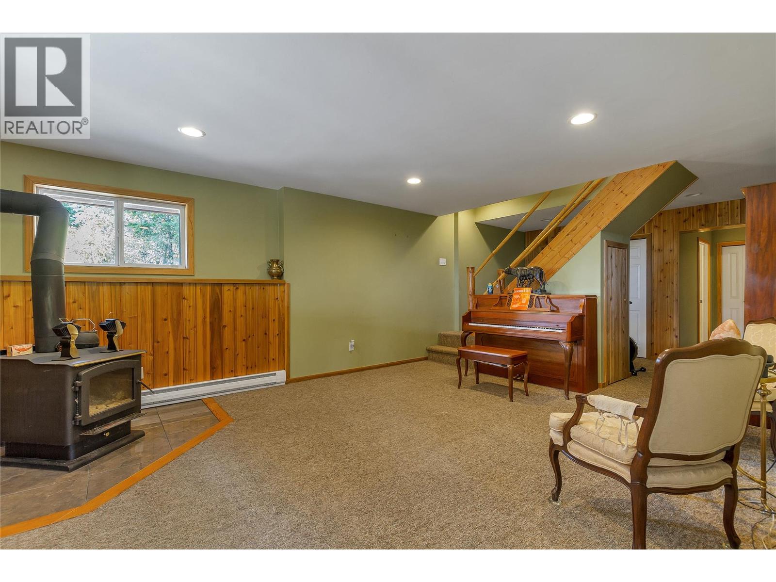 27 Pine Road, Cherryville, British Columbia  V0E 2G3 - Photo 43 - 10401415