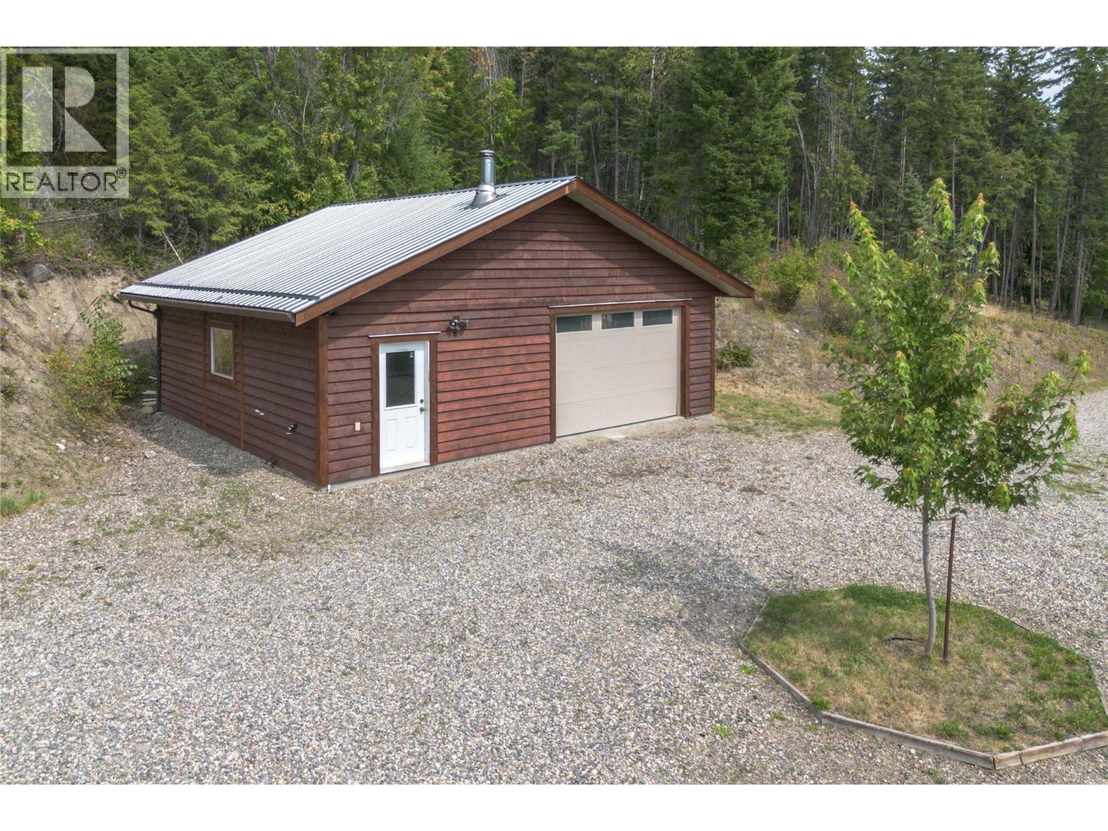27 Pine Road, Cherryville, British Columbia  V0E 2G3 - Photo 47 - 10401415