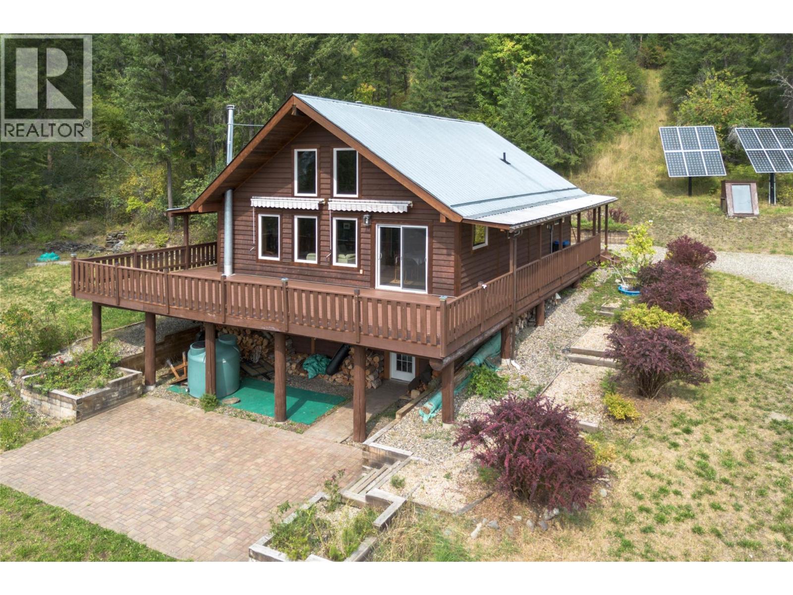 27 Pine Road, Cherryville, British Columbia  V0E 2G3 - Photo 64 - 10401415