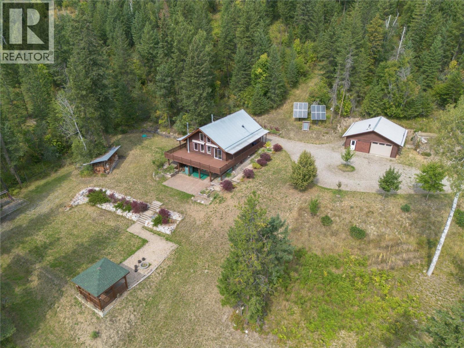 27 Pine Road, Cherryville, British Columbia  V0E 2G3 - Photo 72 - 10401415