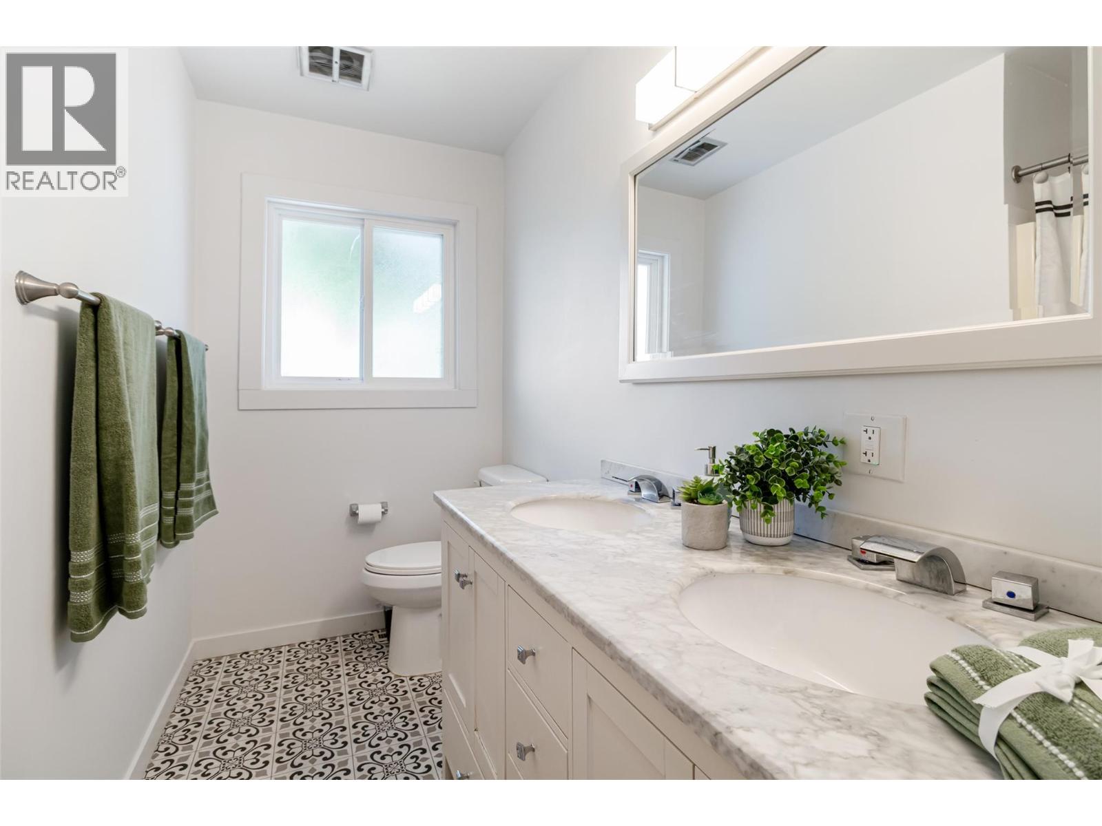 2618 Thacker Drive, West Kelowna, British Columbia  V1Z 1W3 - Photo 24 - 10401393