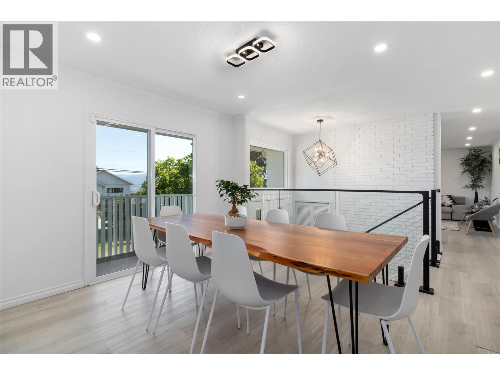2618 Thacker Drive, West Kelowna, British Columbia  V1Z 1W3 - Photo 3 - 10401393