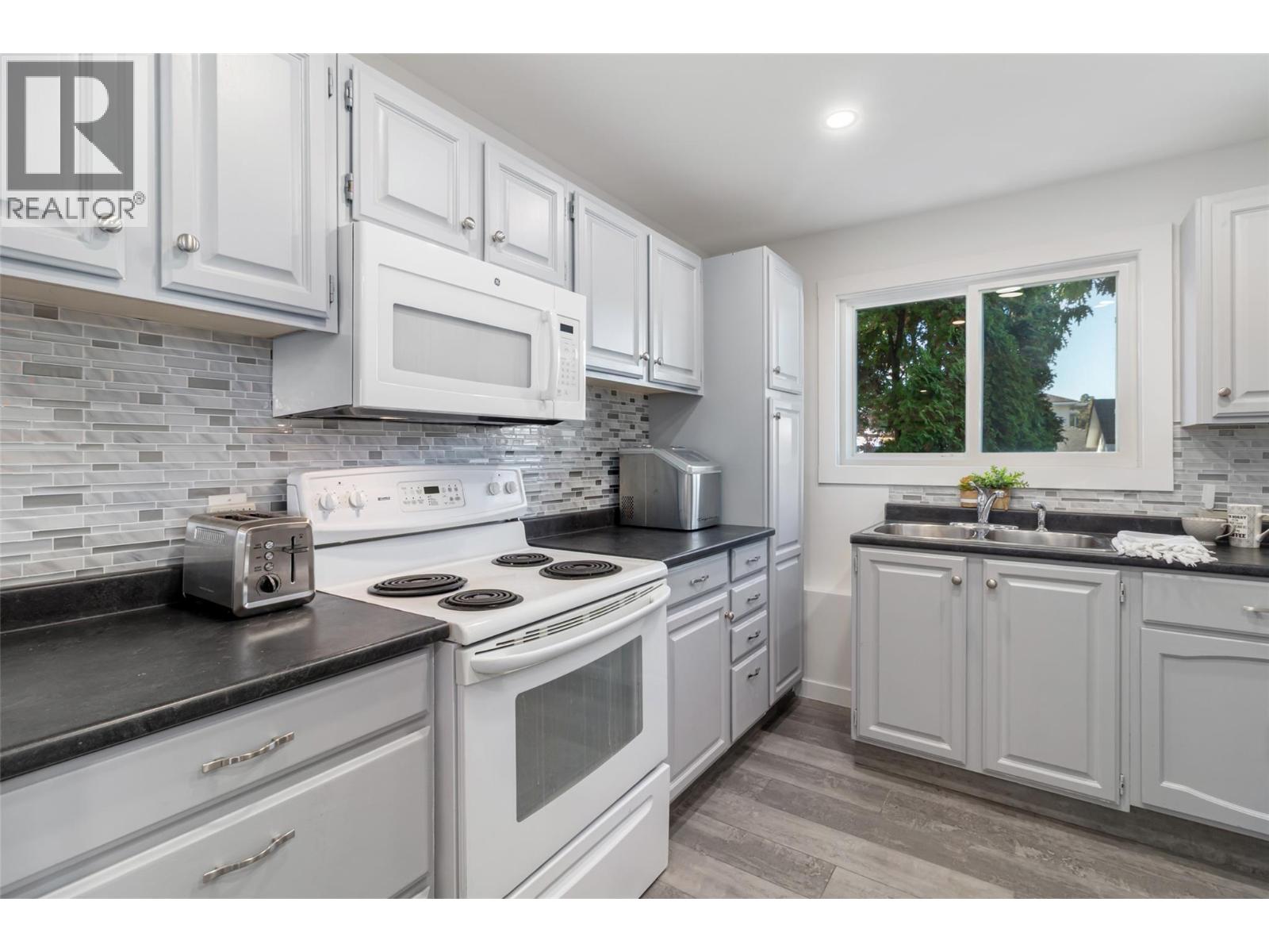 2618 Thacker Drive, West Kelowna, British Columbia  V1Z 1W3 - Photo 35 - 10401393