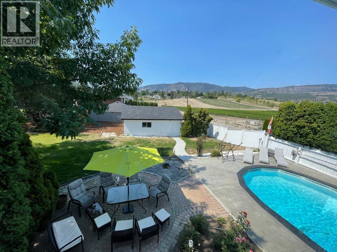 2618 Thacker Drive, West Kelowna, British Columbia  V1Z 1W3 - Photo 4 - 10401393