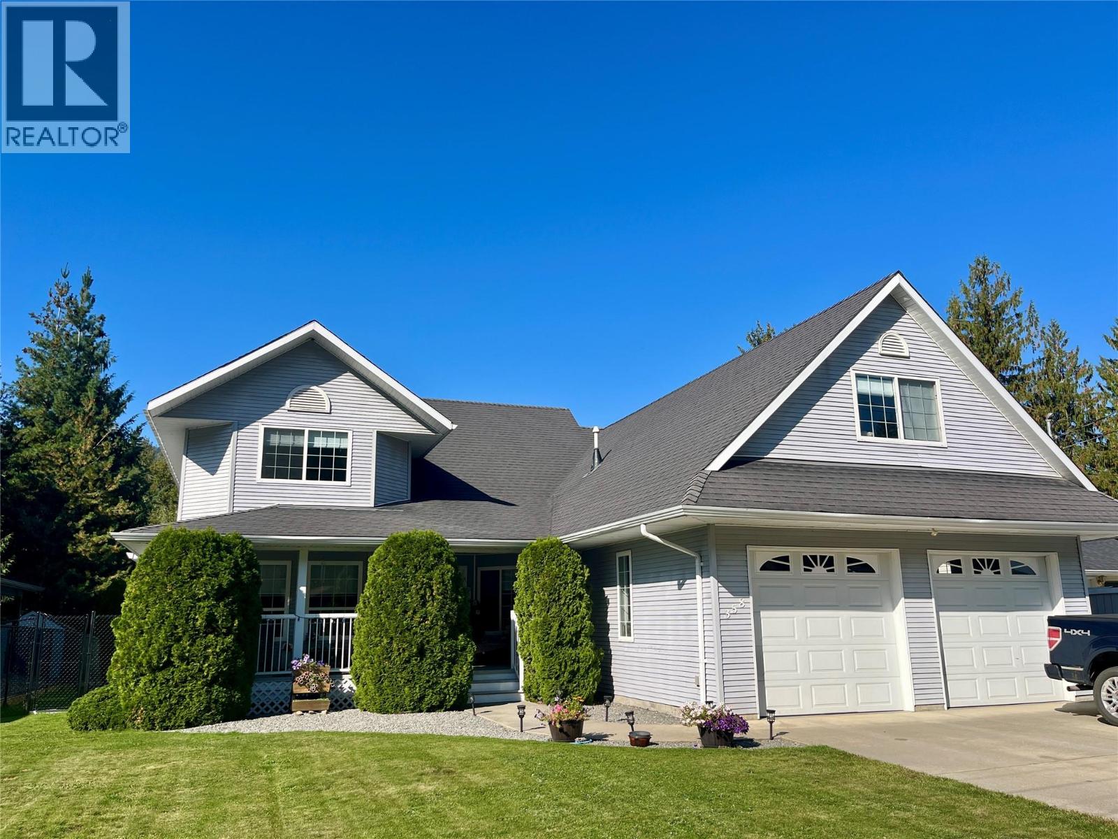 358 Oak Avenue, Sicamous, British Columbia  V0E 2V1 - Photo 1 - 10401482