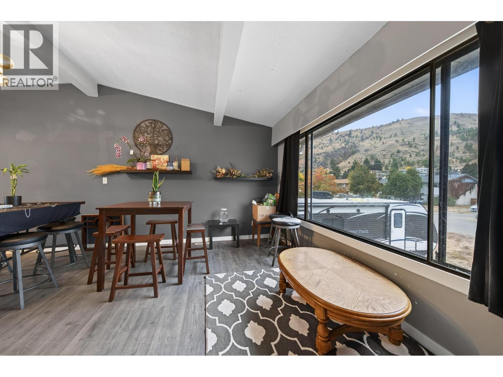 859 Dever Drive, Kamloops, British Columbia  V2B 6P9 - Photo 4 - 10402053