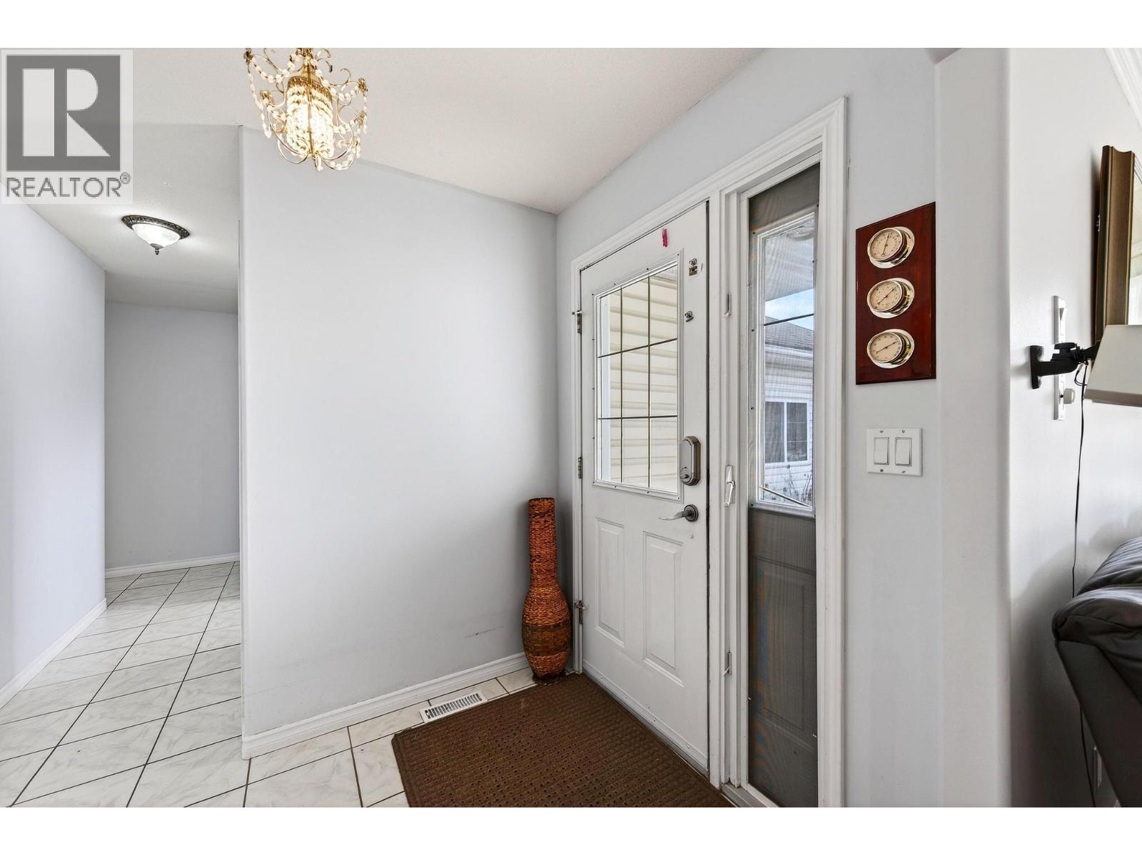 1505 Cedar Street, Golden, British Columbia  V0A 1H6 - Photo 30 - 10402236